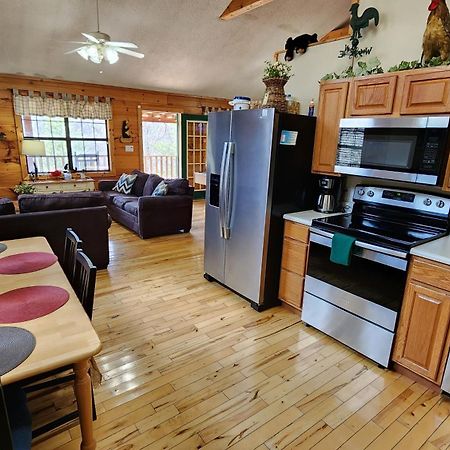 Little Cabin All To Yourself Sevierville Exterior photo
